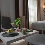 Opia Apartments - Old Town